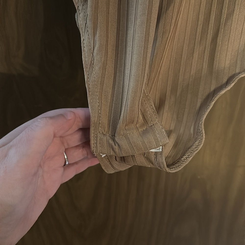Light tan/beige Bodysuit - Picture 4 of 5